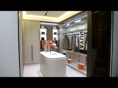 المشي الذكي الحديث في الخزانة