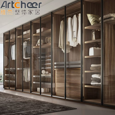 تصميم غرفة النوم المشي في خزانة الملابس مع التصميم الحديث وإطار الألومنيوم الباب الزجاجي